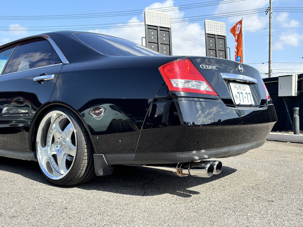 hitoced_330's tweet photo. #自分の車に付けているマフラーはどこ製なのか言う

Y34 CEDRICリメイク計画第2弾として激安祭で武富社長��ら購入したJUNCTION PRODUCE TYPE IIIマフラーを装着👍🏻武富社長お忙しい中ご対応頂きありがとうございました🙇🏻👏🏻

#JUNCTIONPRODUCE 
#ジャンクションプロデュー
#vipはjp 
@JUNCTIONPR0DUCE https://t.co/WMV0NIeTnO