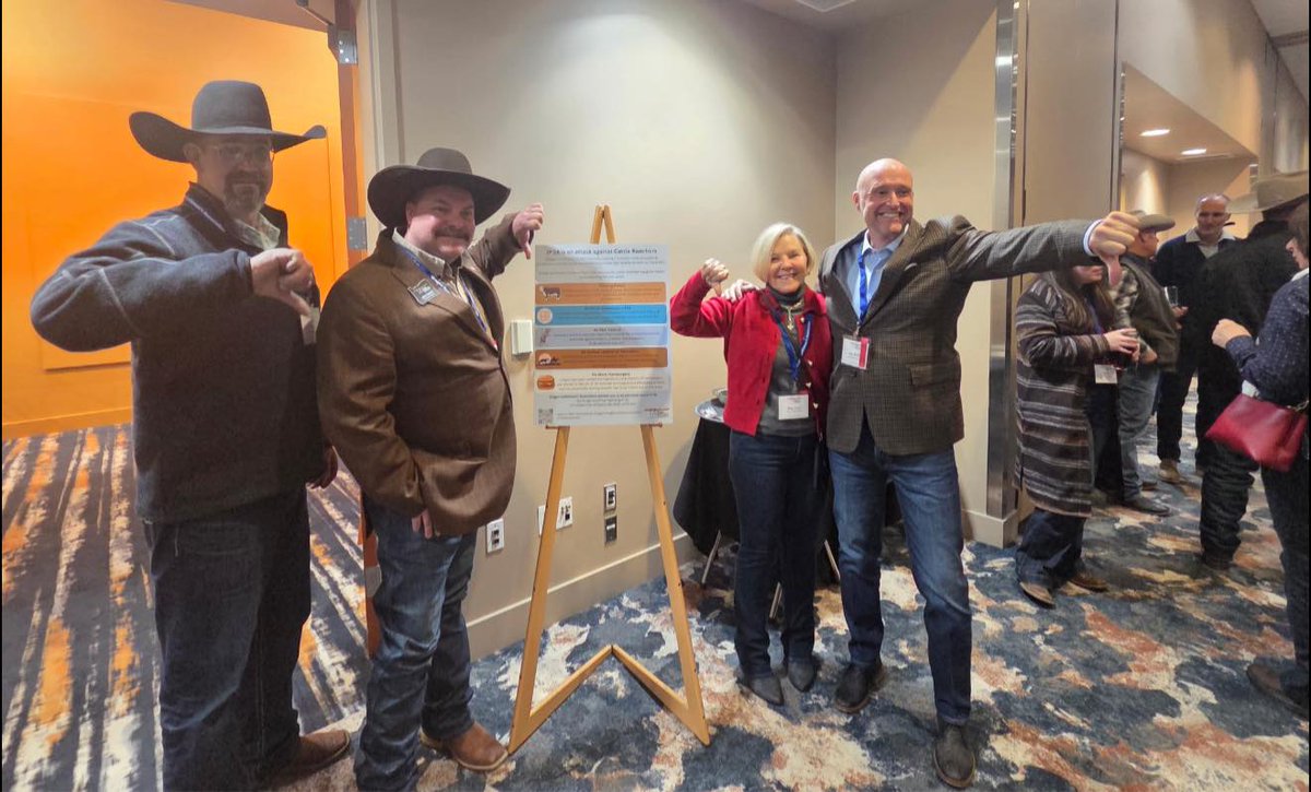 RepGregSmith's tweet photo. Gathering with old and new friends at the Oregon Cattlemen’s Association reception this evening. Working together to feed Oregonians and fight dangerous initiatives like IP28!
#oregon #easternoregon #cattle #rancher #gregsmith https://t.co/0jiPMG06oe
