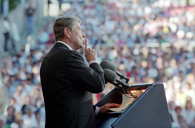 Former President Ronald Reagan tweet media