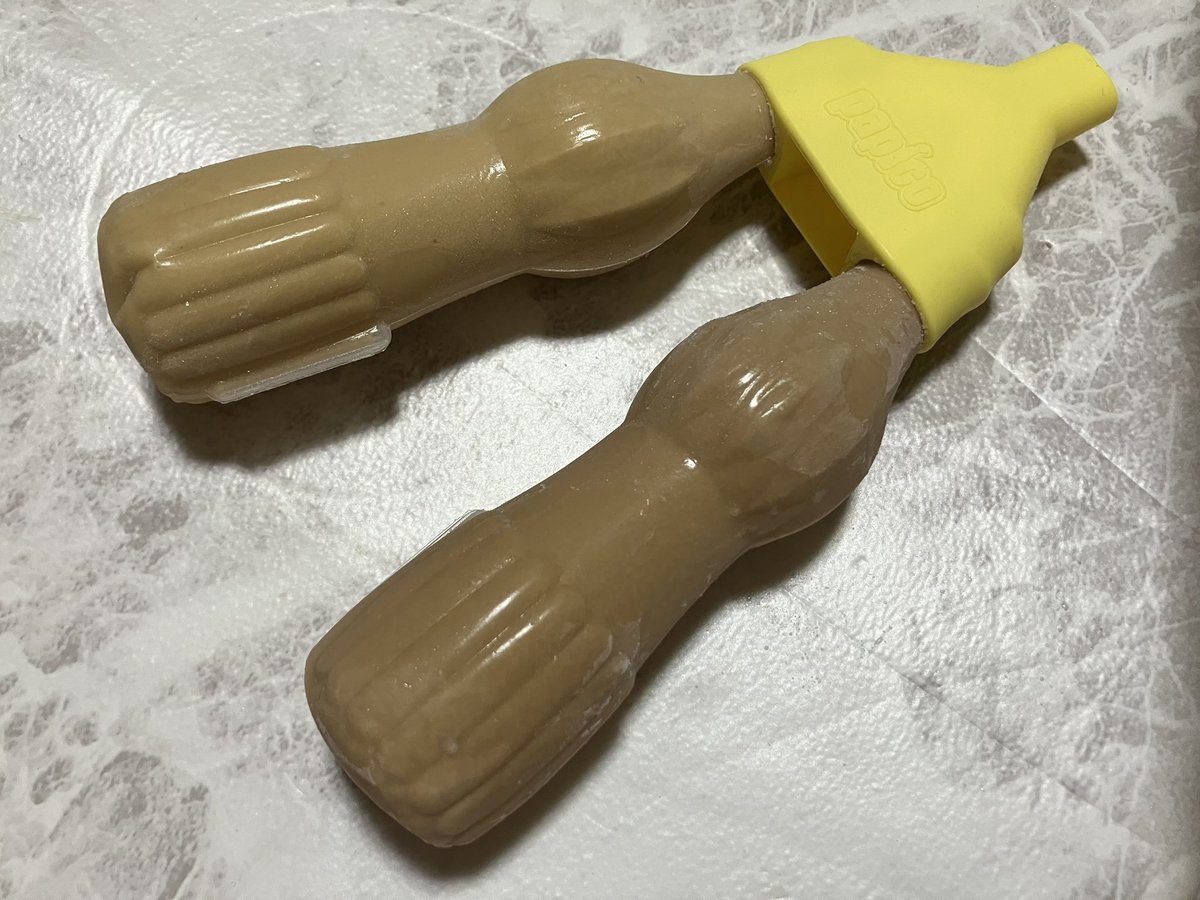 マイLIFEより】 今日のマイスイーツは、2種類のパピコ！ パピコを2つ