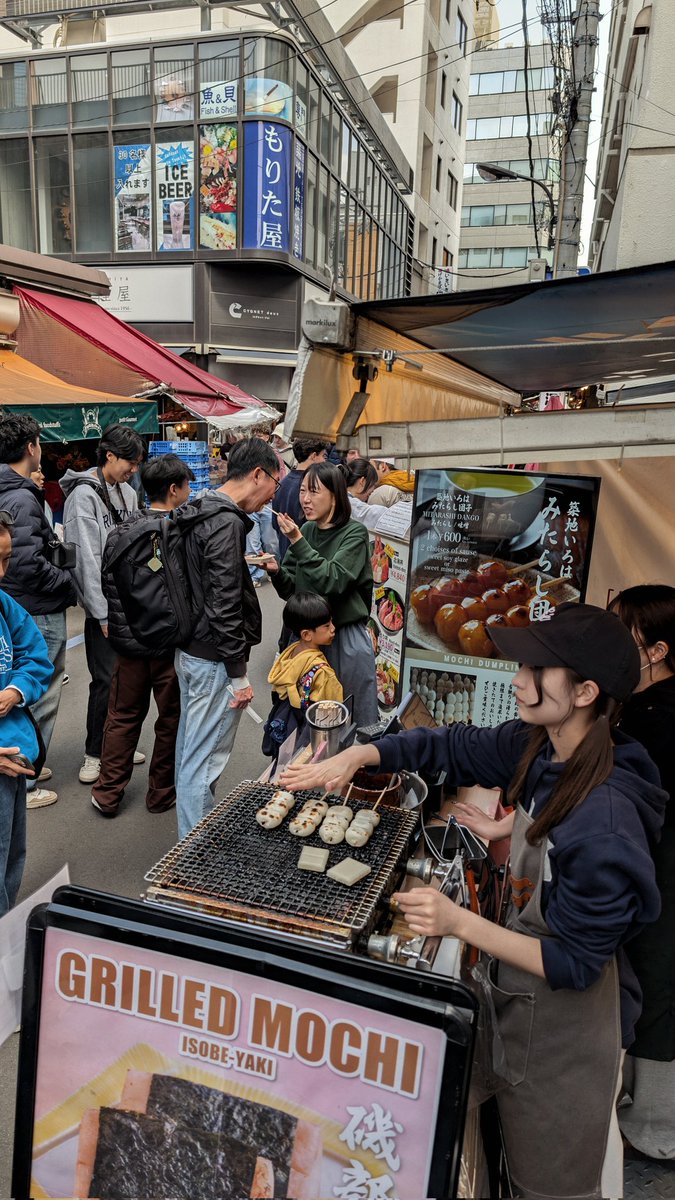 Reinforce tweet media