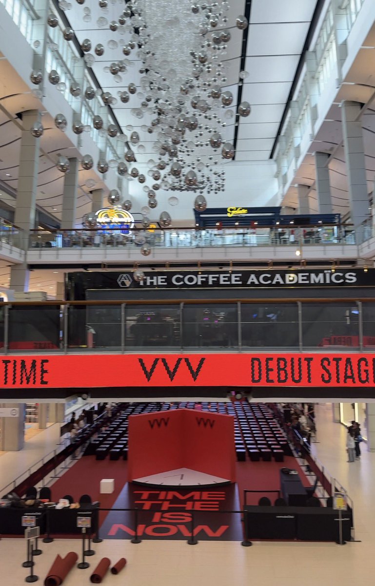 บอกป้าทีว่าผชดไม่ได้นั่งหลังใช่มั้ย5555555555555555555