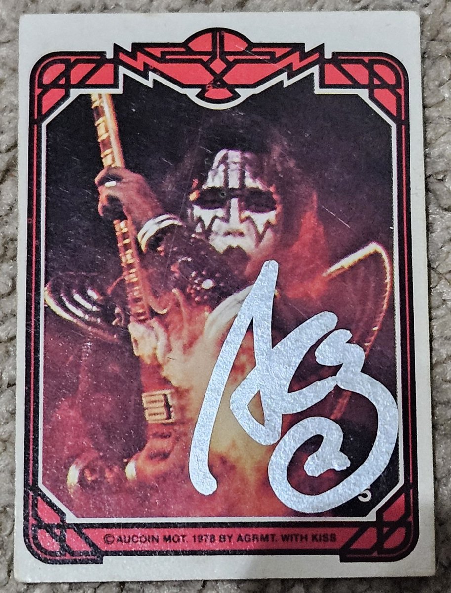 Kiss Collector tweet media