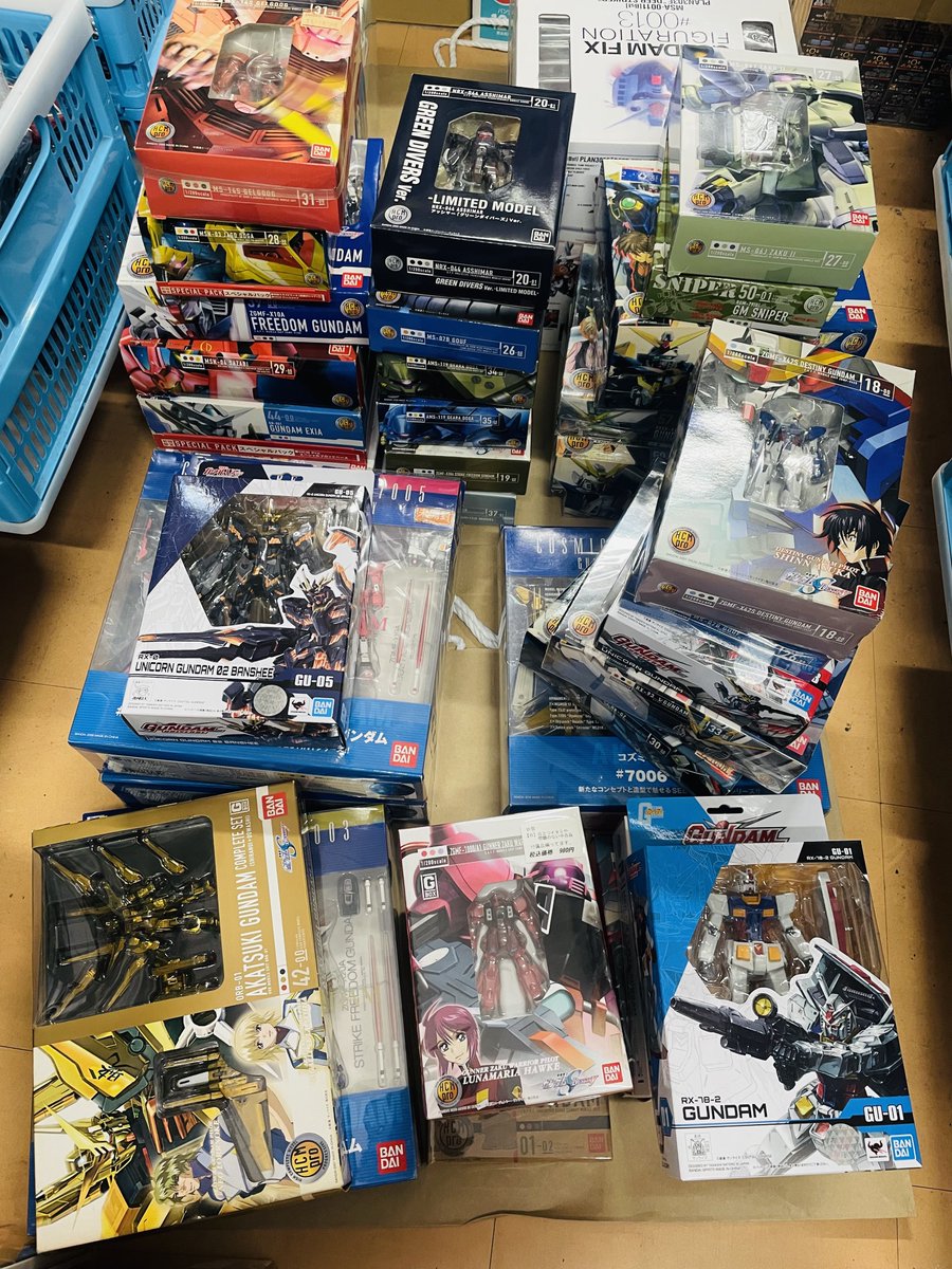 HCMやコンバージなど、ガンダム系のフィギュアもあれこれ入荷しました