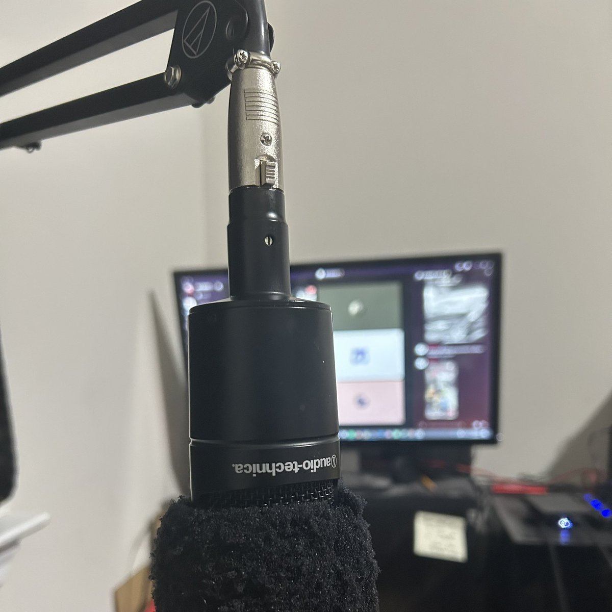 when you genuinely gotta go lynched mic