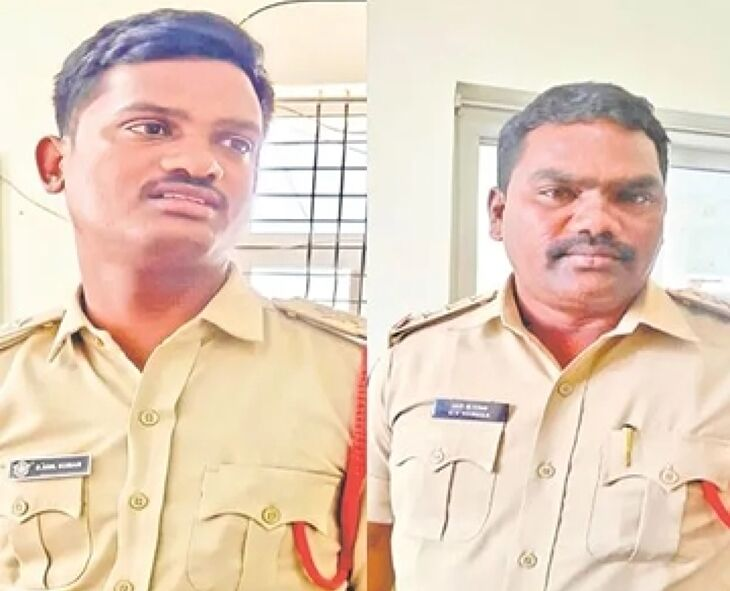 greatandhranews's tweet image. లంచం తీసుకుంటూ దొరికిన #SI అనిల్‌కుమార్

అనంతపురానికి చెందిన బ్రహ్మం దిలీప్‌కు బైక్ విక్రయించాడు. అతడు చైన్‌ స్నాచింగ్‌లకు పాల్పడుతూ ఈ బైకును ఉపయోగించేవాడు. 

దిలీప్ ప‌ట్టుబ‌డ‌టంతో పులివెందుల రూరల్ #CI రమణ, సింహాద్రిపురం SI అనిల్‌కుమార్ చోరీల్లో నీకూ భాగం ఉందని బ్రహ్మంను