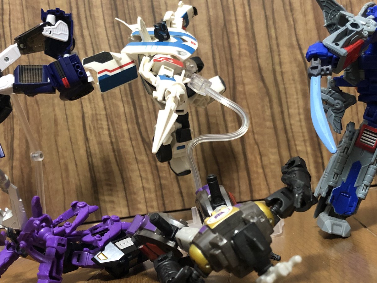 お昼休みに一枚だけTF玩具写真を貼ろう