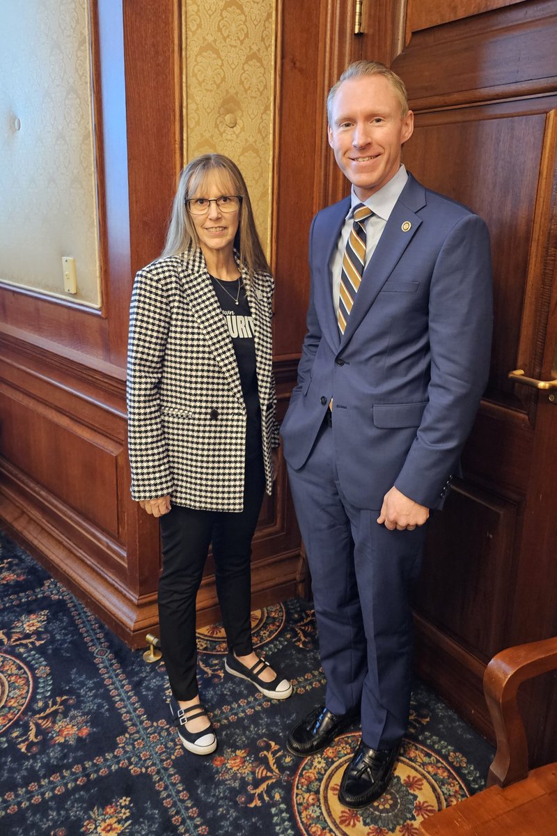 susanmyers_2a's tweet photo. Public hearing today on SB 1078.
@Women4GunRights-MO is very grateful for Senator Schnelting's steadfast efforts over the years to see Missouri's public transit carry ban removed from statute. Let's see what 2026 gets us. #moleg #MOSen #GunFreeZonesHaveGotToGO https://t.co/j4bMxXtxDj