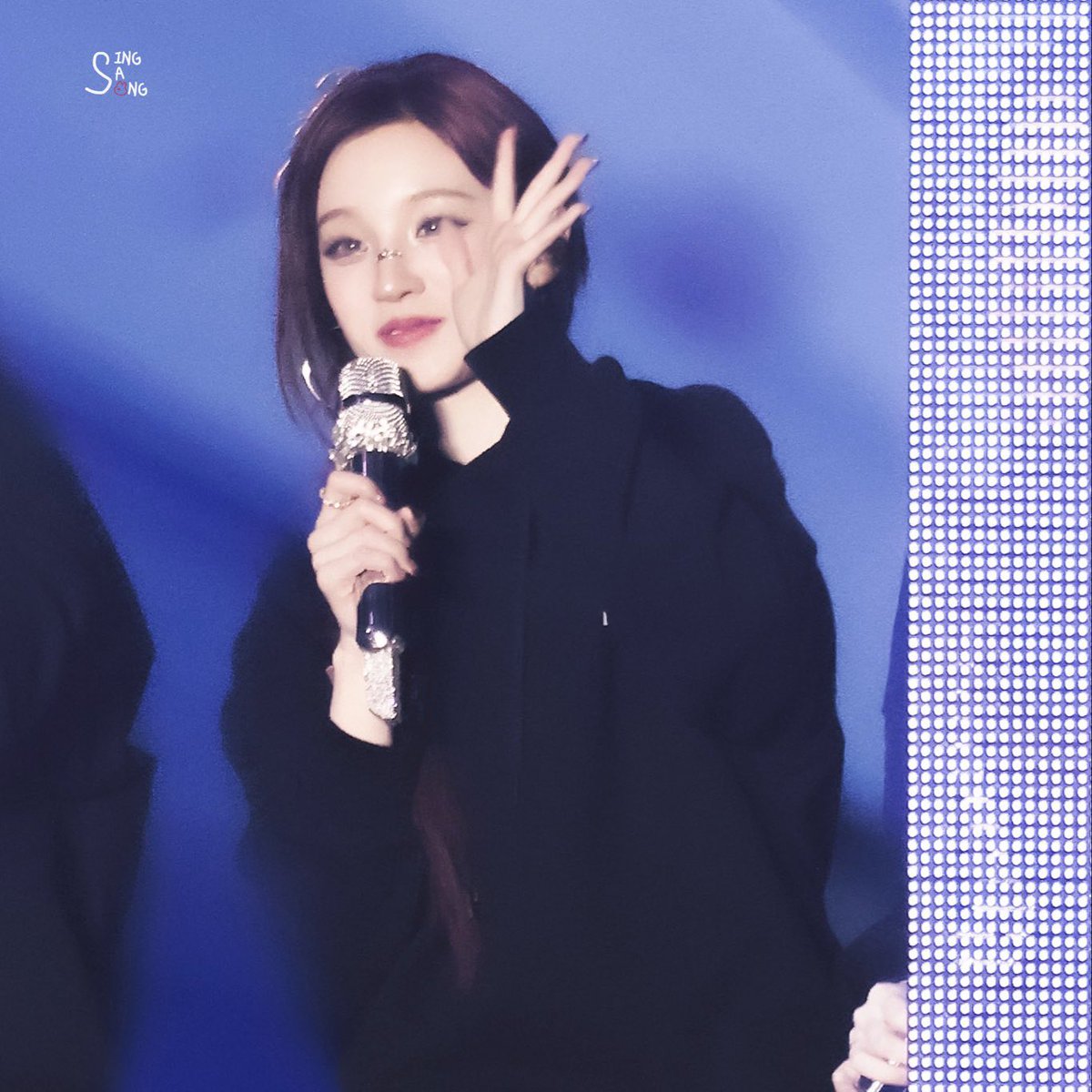 undayeon's tweet photo. 우기가 팬을 바라보는 눈빛에
사랑이 너무 가득해 🥺🫳 https://t.co/JzzNUhx0dh