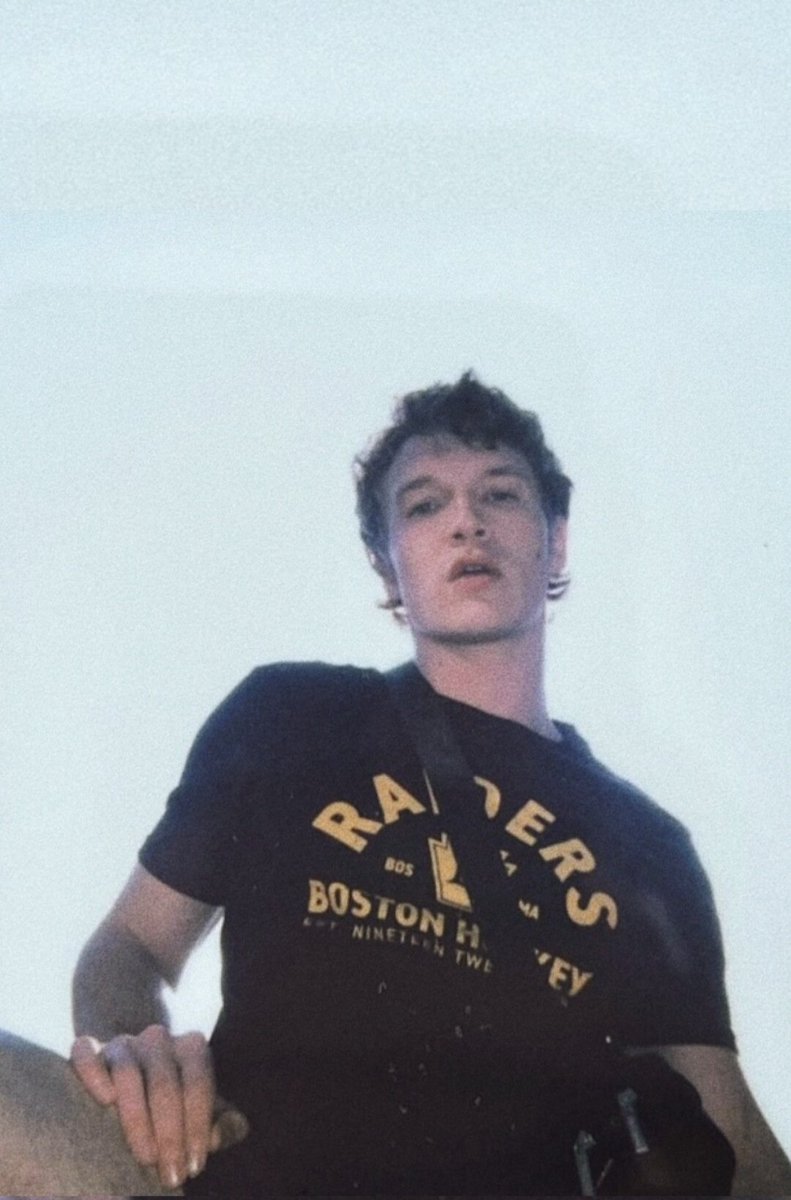 mili 🏒 tweet media