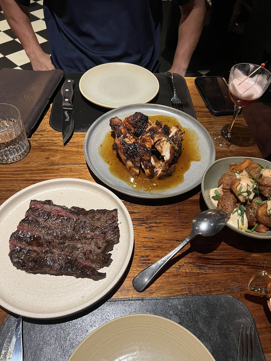 a *·˚ ༘♡ tweet media