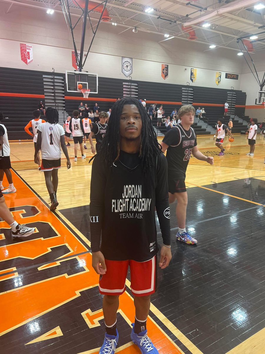 Class of 2026 6’0” point guard <a href="/LatrellKelley/">Latrell Kelley</a> of <a href="/farragut_hs/">FarragutHSBasketball</a> exploded for a 50 piece extra crispy in first round playoff game tonight in a blowout win. It’s a career high. <a href="/IHSAState/">IHSA State</a> <a href="/ARelite_/">AR Elite</a>