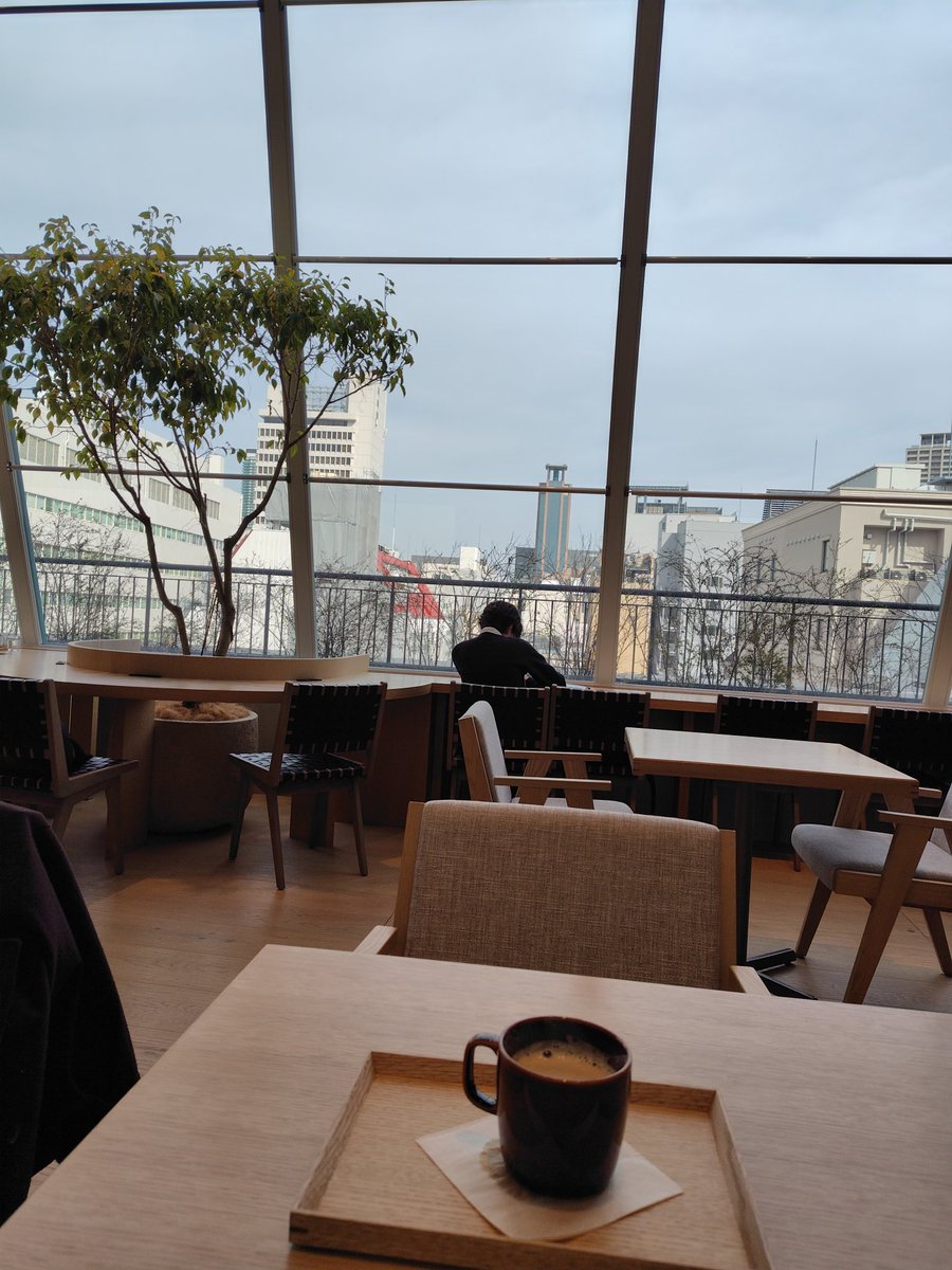 #元町
#無印カフェ
景色が好きで訪れました。
スキッとした空間です。
ここに来る時、晴れなんです。
意外に穴場かも。