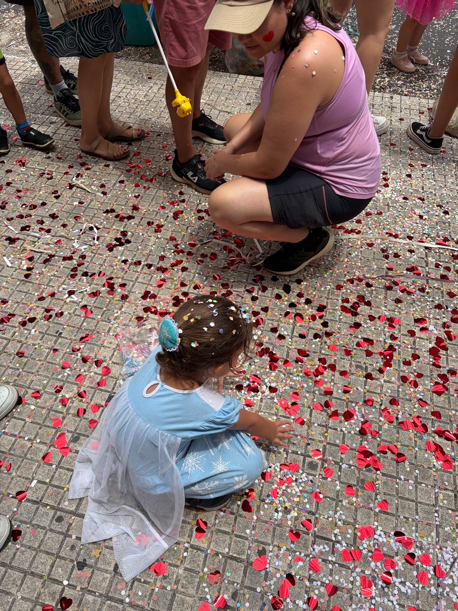 今週の編集部日誌 】 ブラジル・サンパウロでカーニバルのリズムを