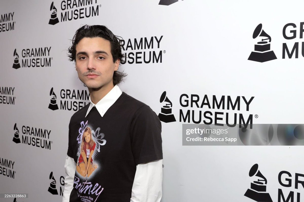 karixhumbe's tweet photo. algún día miraremos estas fotos y nos dará una nostalgia cañona

HUMBE X GRAMMY MUSEUM https://t.co/K9MHaALoGw