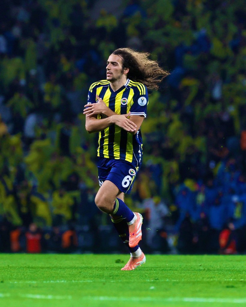 Ben sizin mücadeleniz devam ettiği sürece sizi yalnız bırakmam. Siz bırakmayın biz sonuna kadar gidelim.