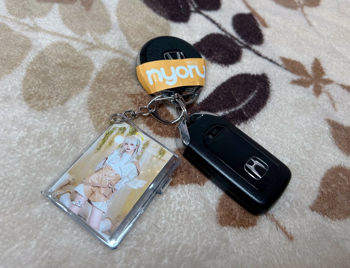 いろいろ飾ったり私物につけたり 持ち運び用のを作ったりしてた