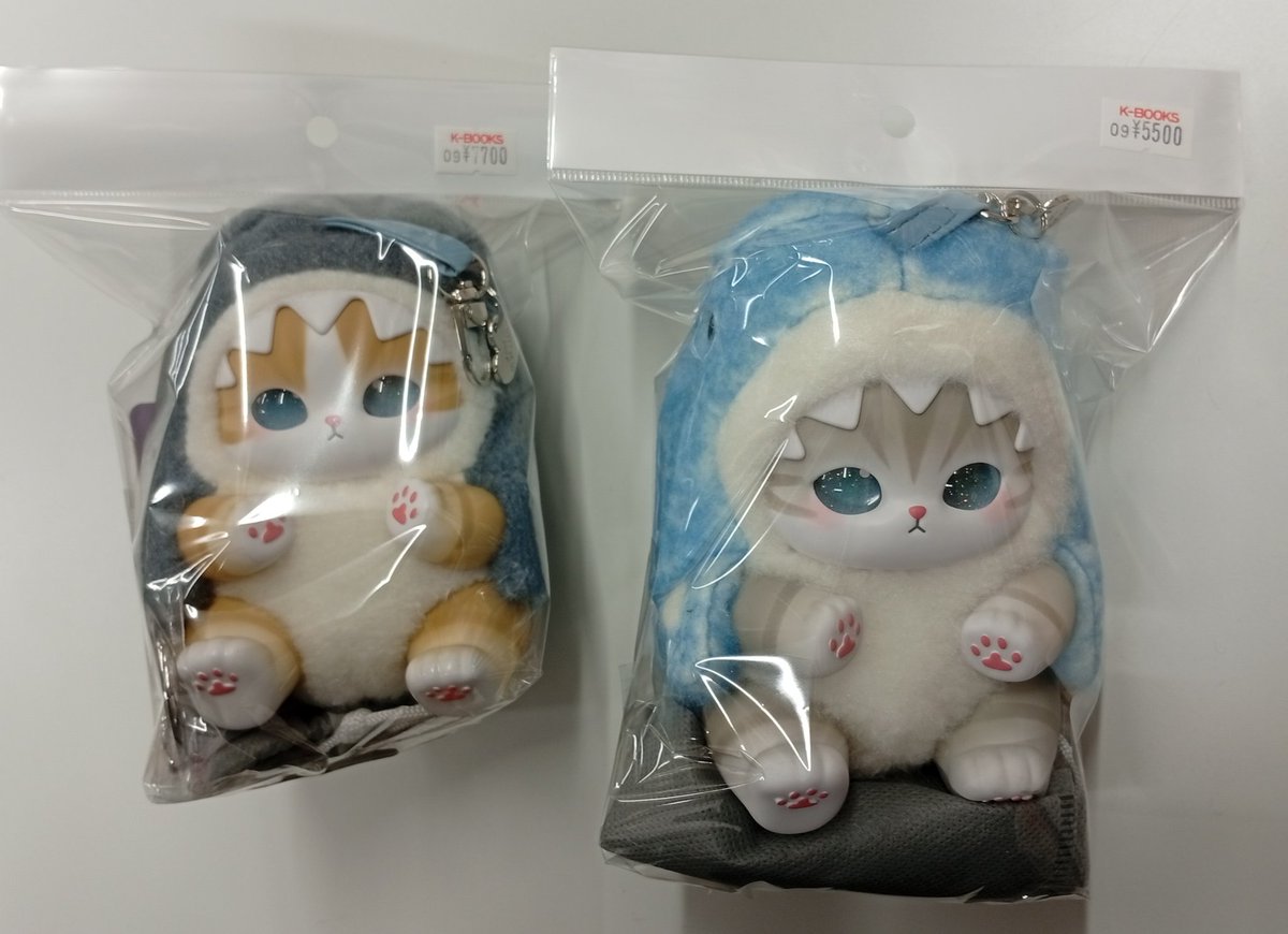 入荷情報】 『#mofusand』 🖤サメにゃん 🩵ジンベエザメにゃん が入荷