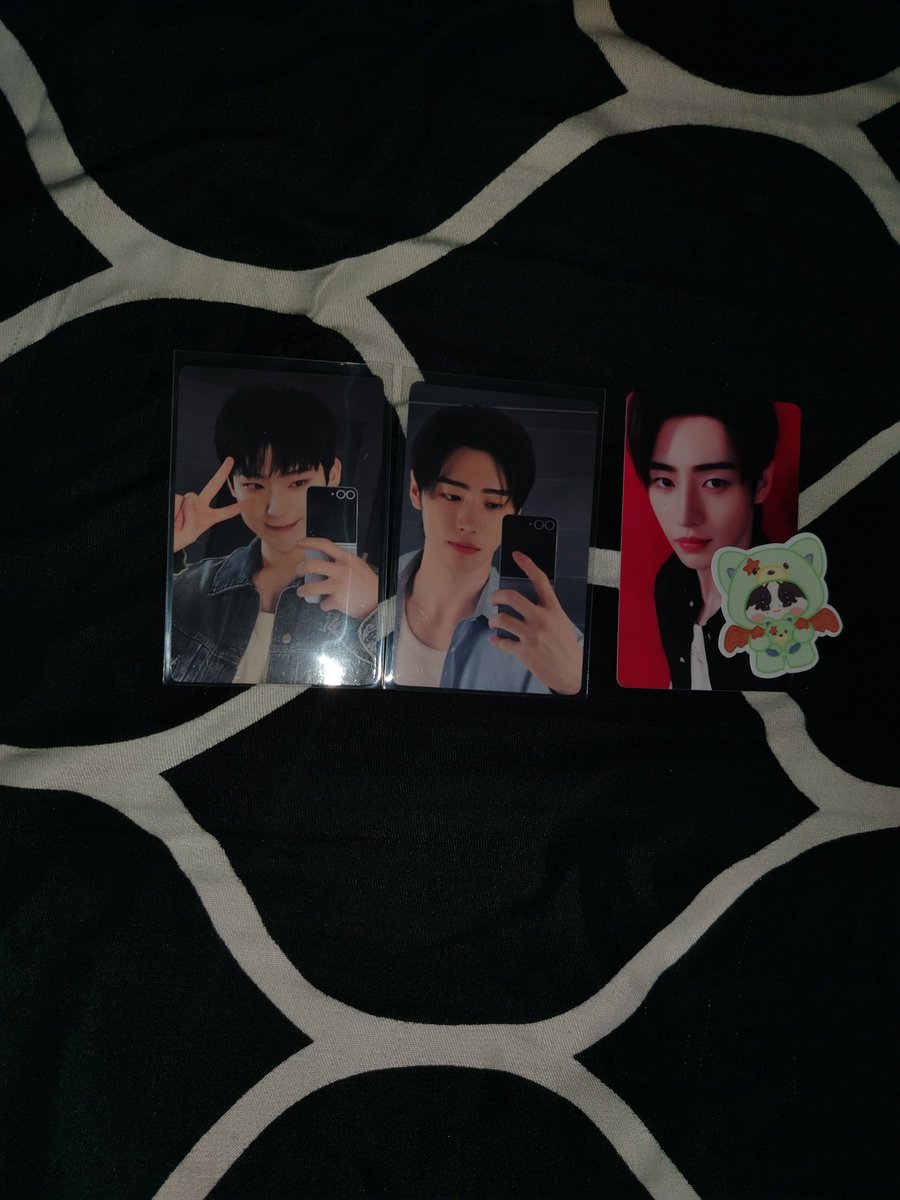 lil_sunmoon's tweet photo. ✧˖*°࿐ 💌 | #rosnanaproofs 

Yeyyy sunsun du yzy vce r6 is finally here!! Thank you so much @rsmails99 for the smooth transaction and for packing them safely!! Till our next transaction ( >ᴗ< ) ☆

#AVAmails https://t.co/NkTxE0zZL3