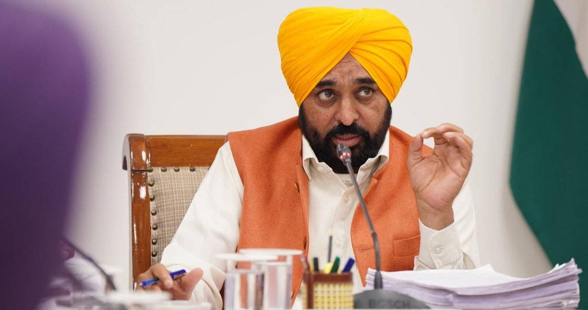 infokhabrimedia's tweet photo. Punjab News: अप्रैल से शुरू होगा मुफ्त फूड किट वितरण, हर तिमाही मिलेगी राहत
#Khabrimedia
#PunjabGovernment
#CMBhagwantMann
#MeriRasoi #WelfareScheme #FoodSecurity #BlueCardHolders #PunjabNews #PunjabCM
@BhagwantMann
#RationKit #PublicWelfare #BaltejPannu #PeopleFirst #PunjabDevelopment
#nutritionfood #FoodKit #latestupdates
@BaltejPannu @AAPPunjab
@infokhabrimedia
https://t.co/figSgOMMxX