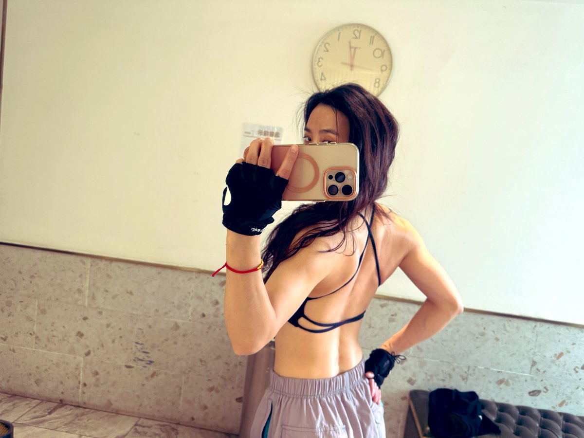 萧塞丰乳中 tweet media