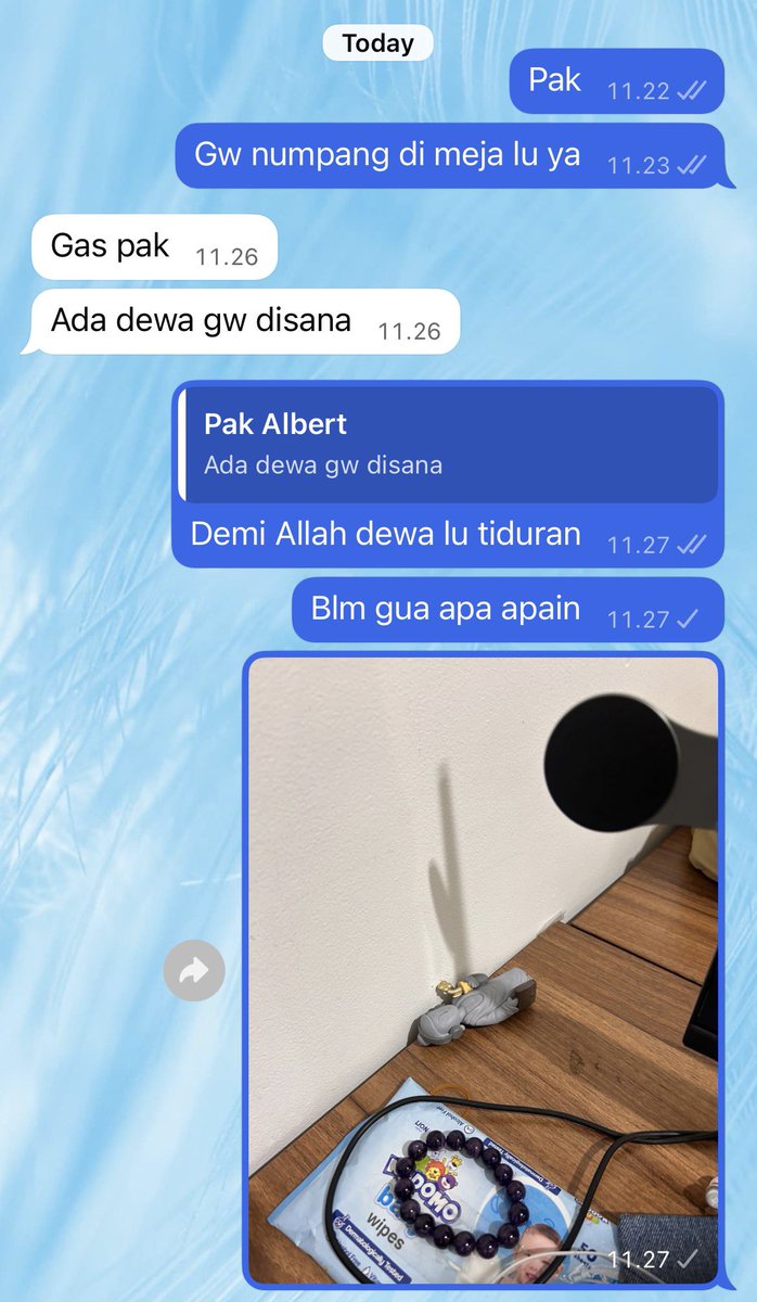 Sebuah obrolan di kantor BUMC yang orangnya dikit, tapi semua agama ada: