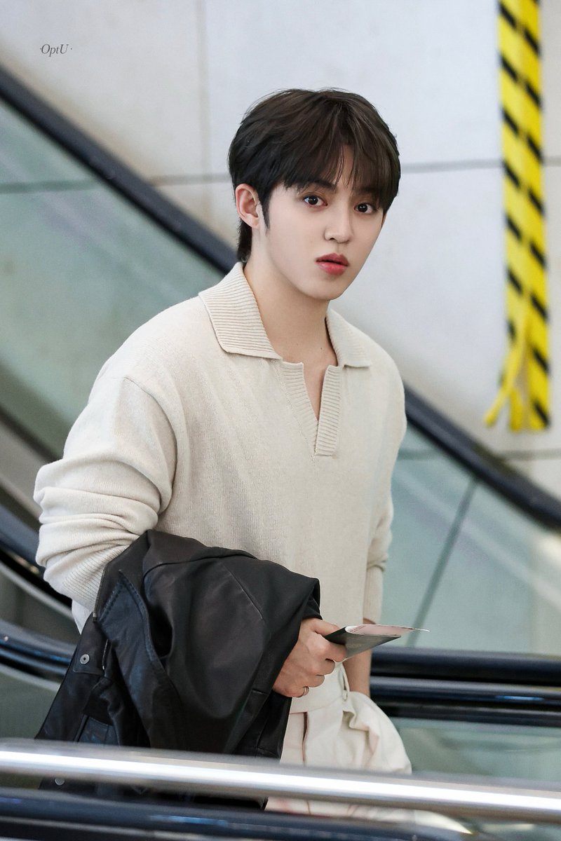 OptUScoups's tweet photo. 260224

#SCOUPSxBOSSFW26
#BeYourOwnBOSS
#MilanFashionWeek 

#에스쿱스 #SCOUPS
#승철 #최승철 
#세븐틴  #SEVENTEEN  
@pledis_17 https://t.co/tFI6XYVoZ9