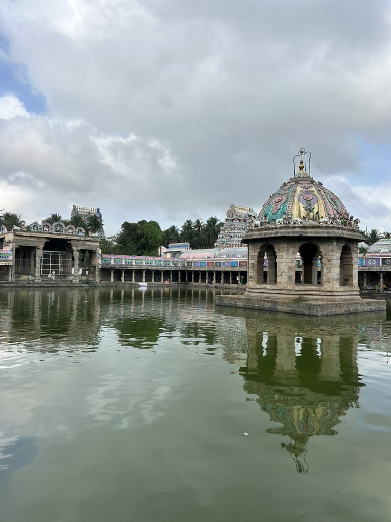 PantryCar's tweet image. The Beautiful Theppa Kulam of Vaitheeswaran Kovil! 🤩

#VaitheeswaranKovil #TemplesOfTamilNadu #Sirkazhi