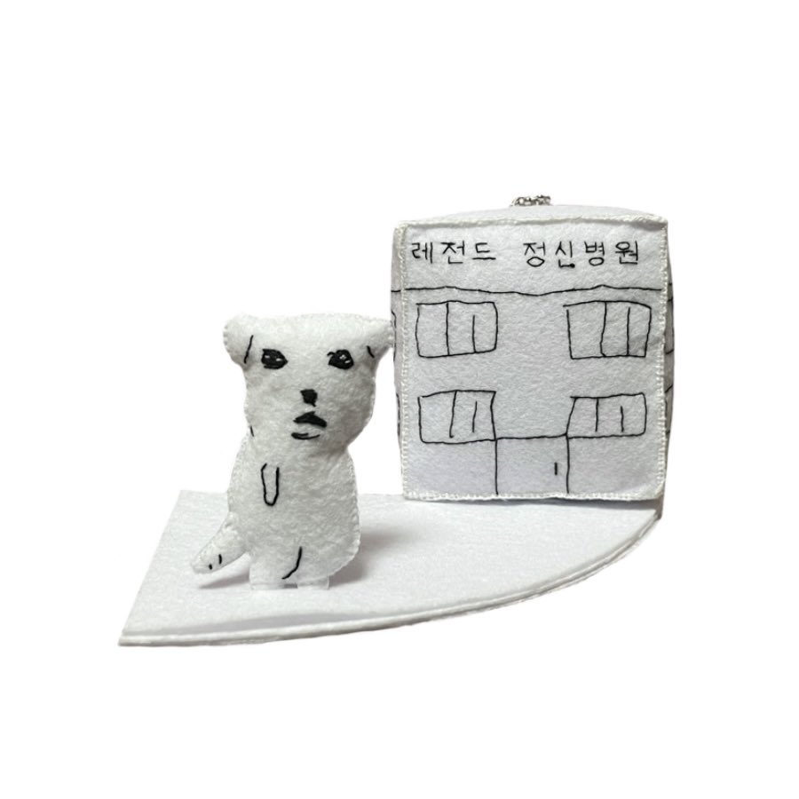 따치 tweet media