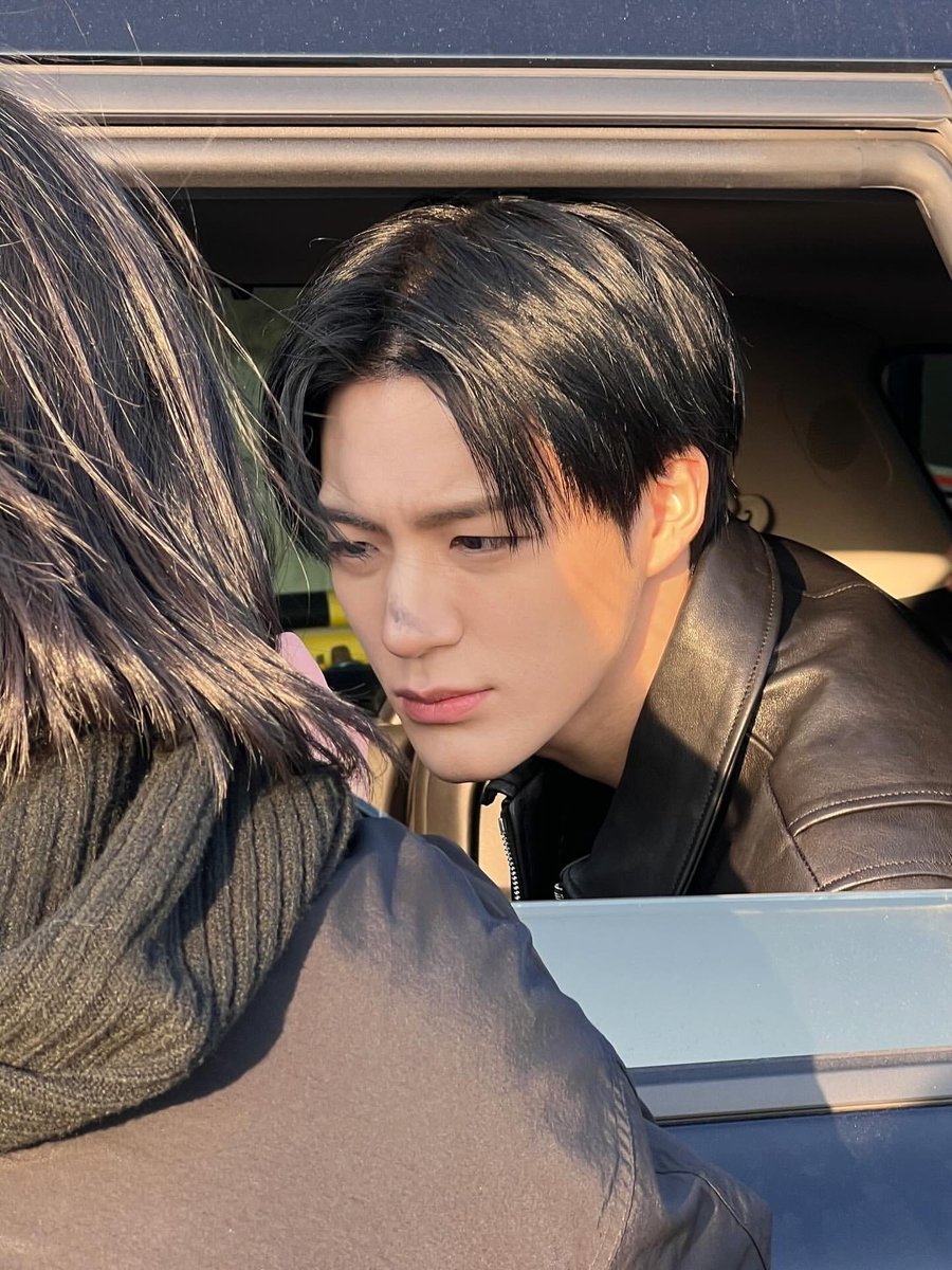 หล่อ ๆ เท่ ๆ คูล ๆ              จริง ๆ แล้วมุ้ตุ้มะงึ้