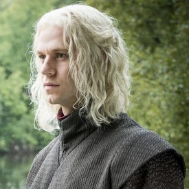 Canonically, King Robert Baratheon and Prince Rhaegar Targaryen were second cousins, both great-grandchildren of King Aegon V, better known as Egg from A Knight of the Seven Kingdoms