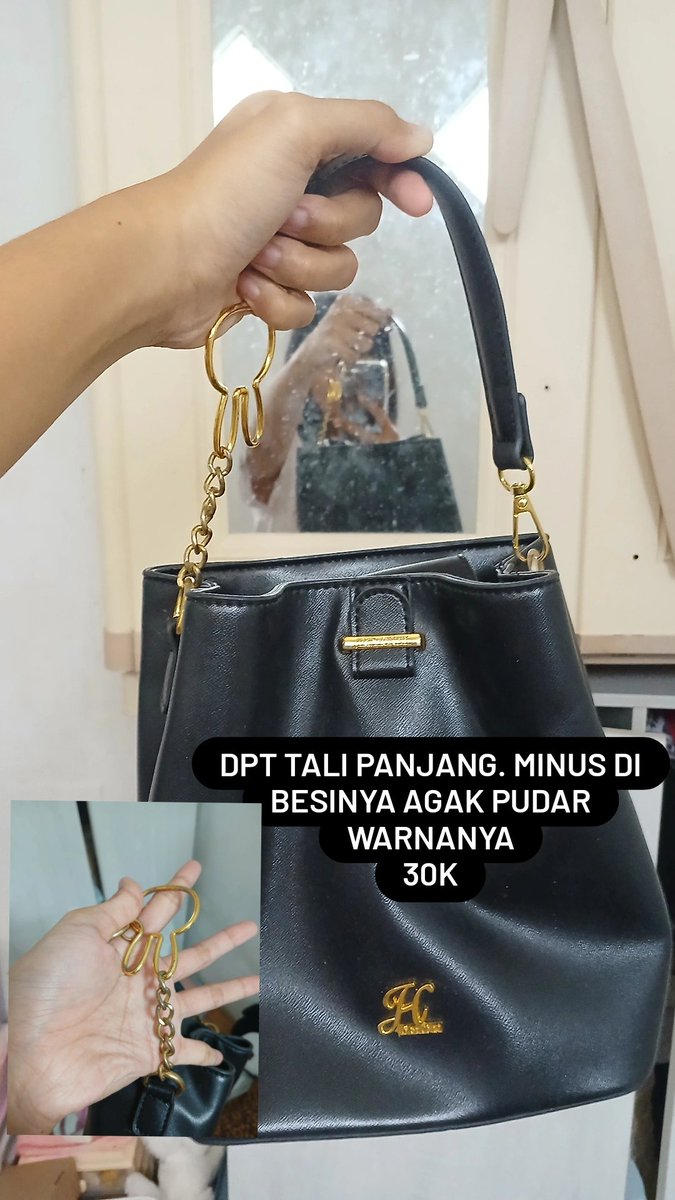 agldrtha's tweet photo. Gais aku ada preloved2in tas slingbag, backpack, handbag dan pouch makeup juga. Aku jual start dari 30K aja gaiss. Pengiriman dari jakarta timur dan bisa co di oyen yaa.
#preloved #hargamurah #prelovedtas https://t.co/2zZePwSb90