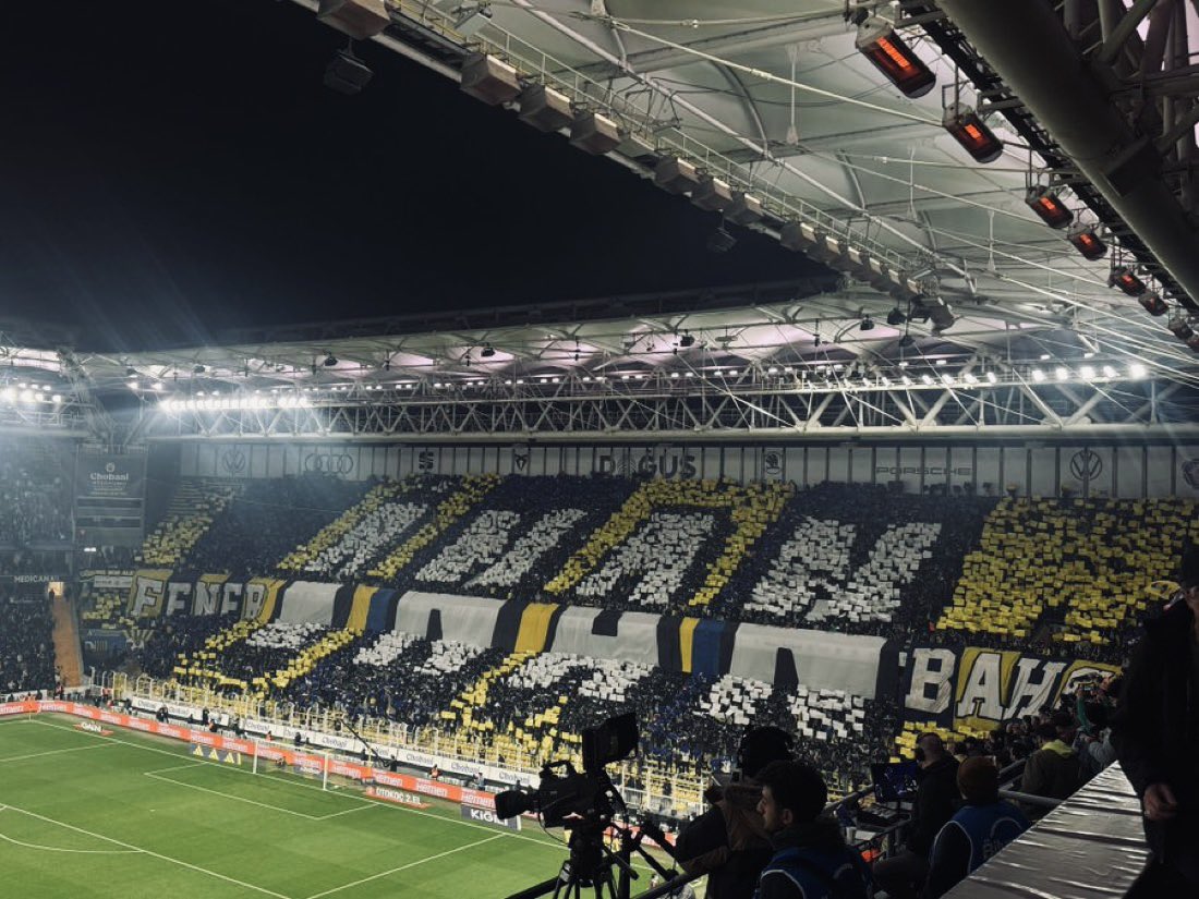 anilmertaytass's tweet photo. Eyvah düştüm diyenin değil, bismillah diyip ayağa kalkanın yanındadır Allah.. @Fenerbahce https://t.co/OiKJfmtZpL