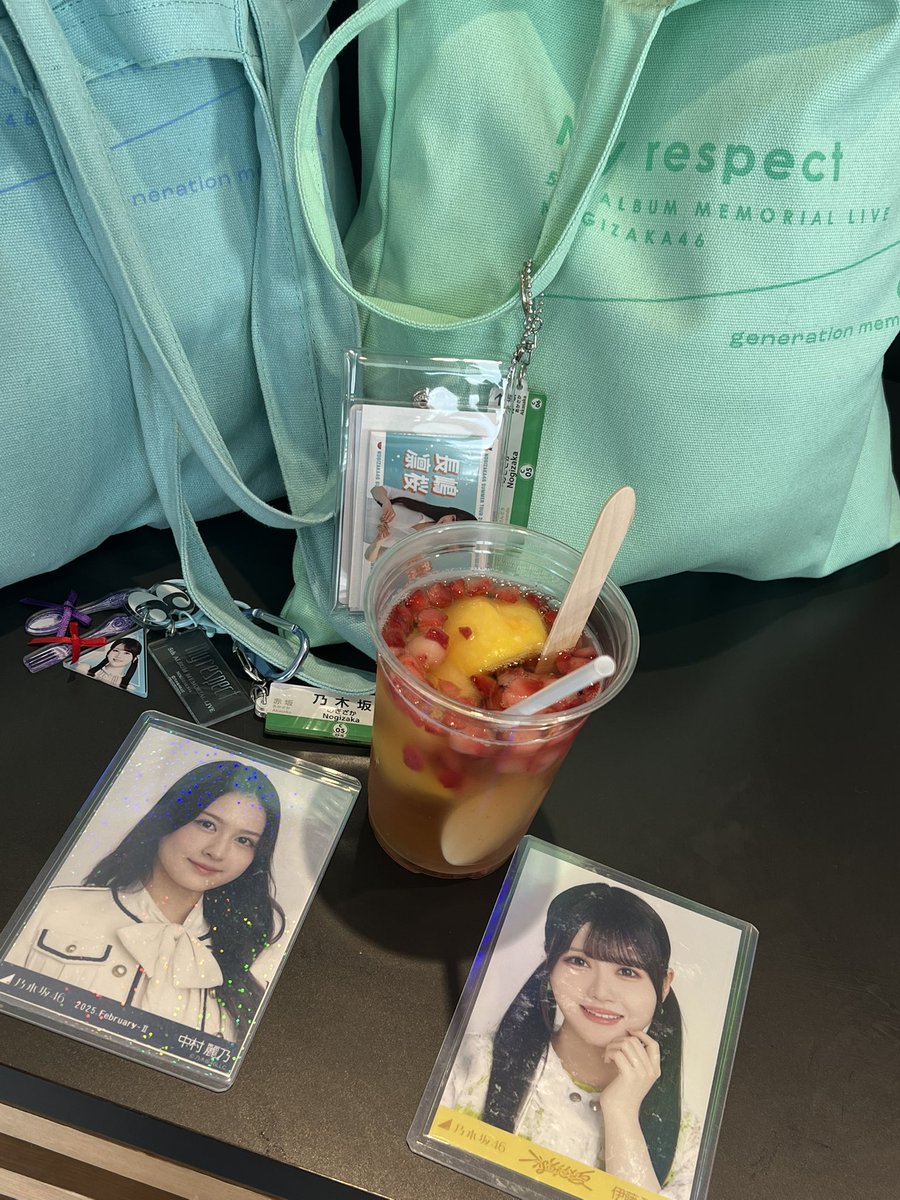 Opcom46z06's tweet photo. 現実に帰れない。

#乃木坂46 #couplingcollection #Myrespect https://t.co/O9V5tLQJ2H