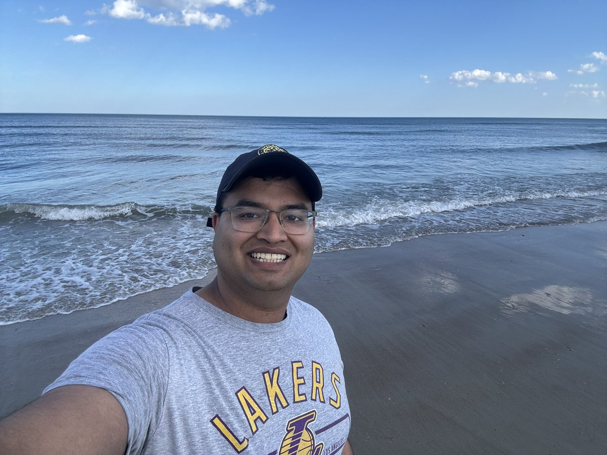 adityashah24's tweet photo. I had a great time at @SESC_AmSurg #SESC26 - not only presenting, but also learning from some of the brightest minds in Surgery! Thanks to @LRHGME and @LKLDRegional for supporting me at my first conference as a general surgery resident! Looking forward to #SESC27 in Savannah, GA! https://t.co/egF40j18UI