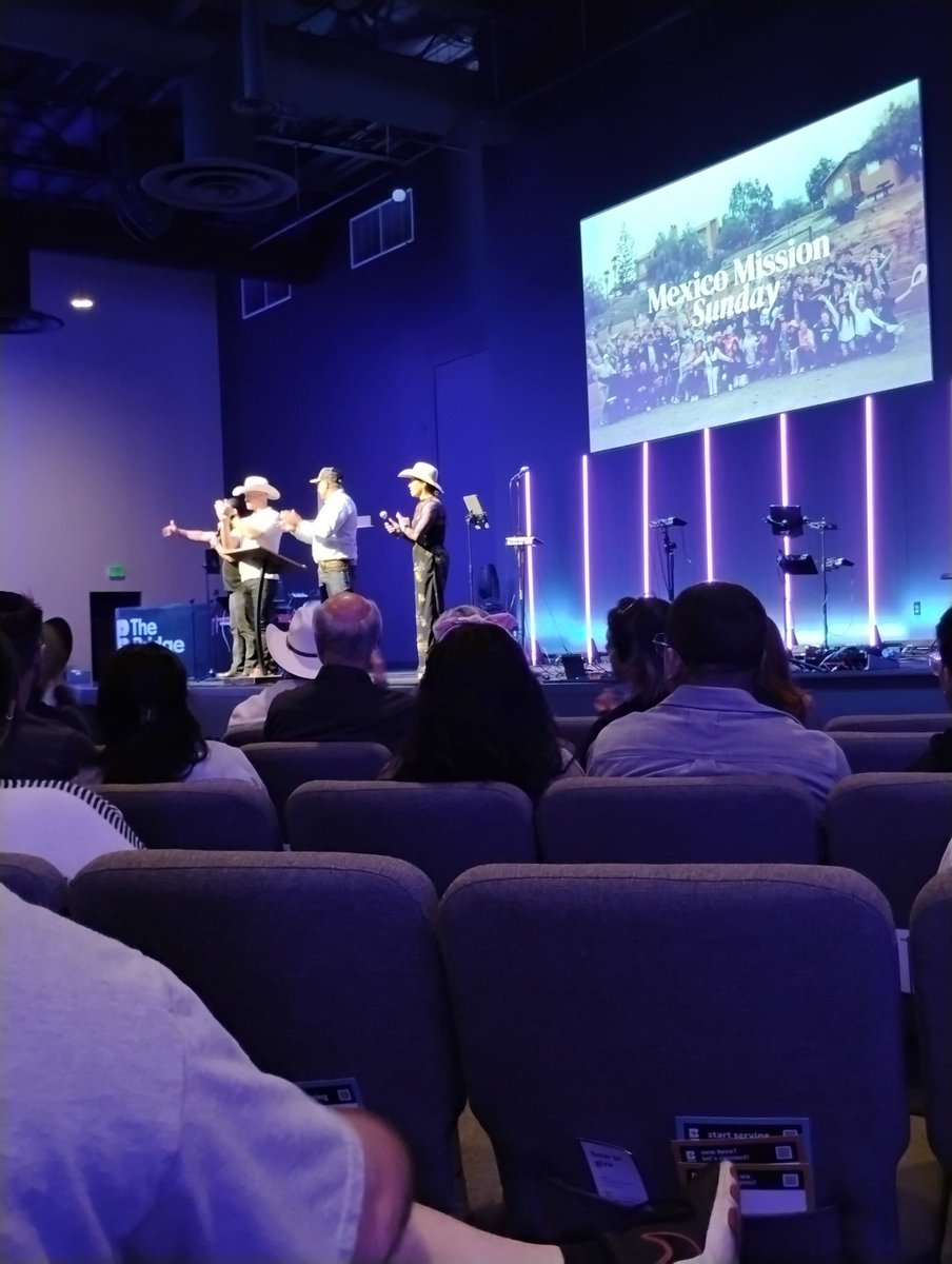 YdfMark's tweet photo. I still can't take it easy of the mission trip our church made to Mexico, to the rural area where four local churches met with our visitors. We are so blessed comparing with them. Thank God, and the best wishes to our bros and sisters over there! https://t.co/OtXrxCcILj