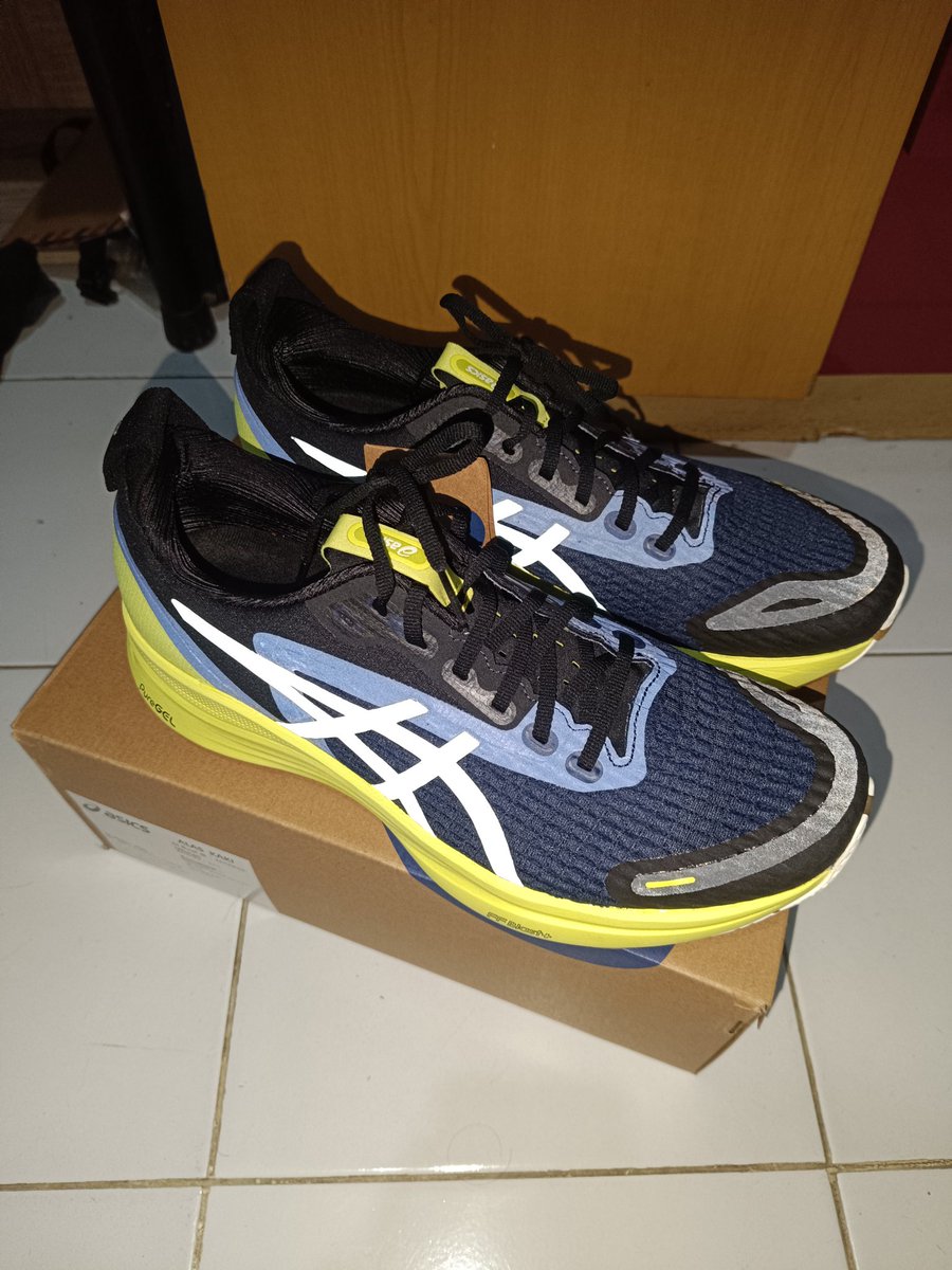 FrhnMZ's tweet photo. WTS 

Asics Gel Kayano 32 (Lite - Show)
Size 47 (Insole 30 cm)
*Belum pernah dipake sama sekali
*Harga Retail masih tinggi 2.7
Nego sampe deal!
Lok Bogor Kota
COD Jakarta depok masih aman https://t.co/hfiWMfiqDv