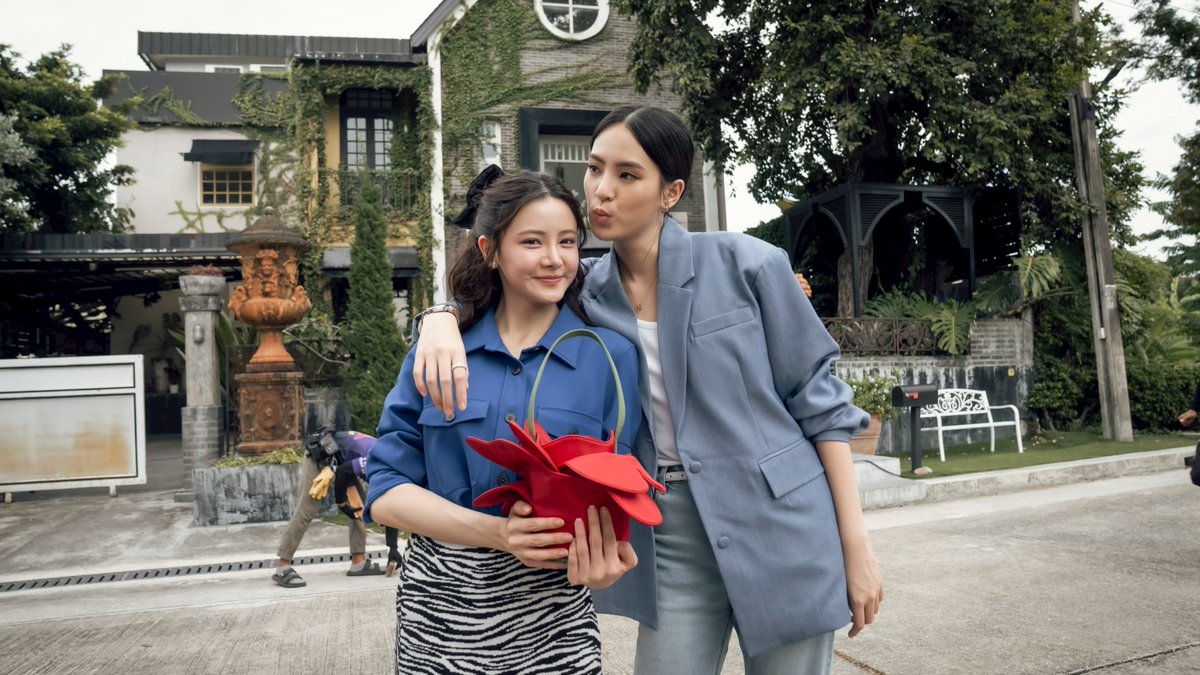 แอดเข้าใจทุกอย่าง ( ;´ - `;)

#LillyBelle #ลิลลี่เบลเล่
#วันหนึ่งจะเป็นซุปตาร์ #IWannaBeSupTar