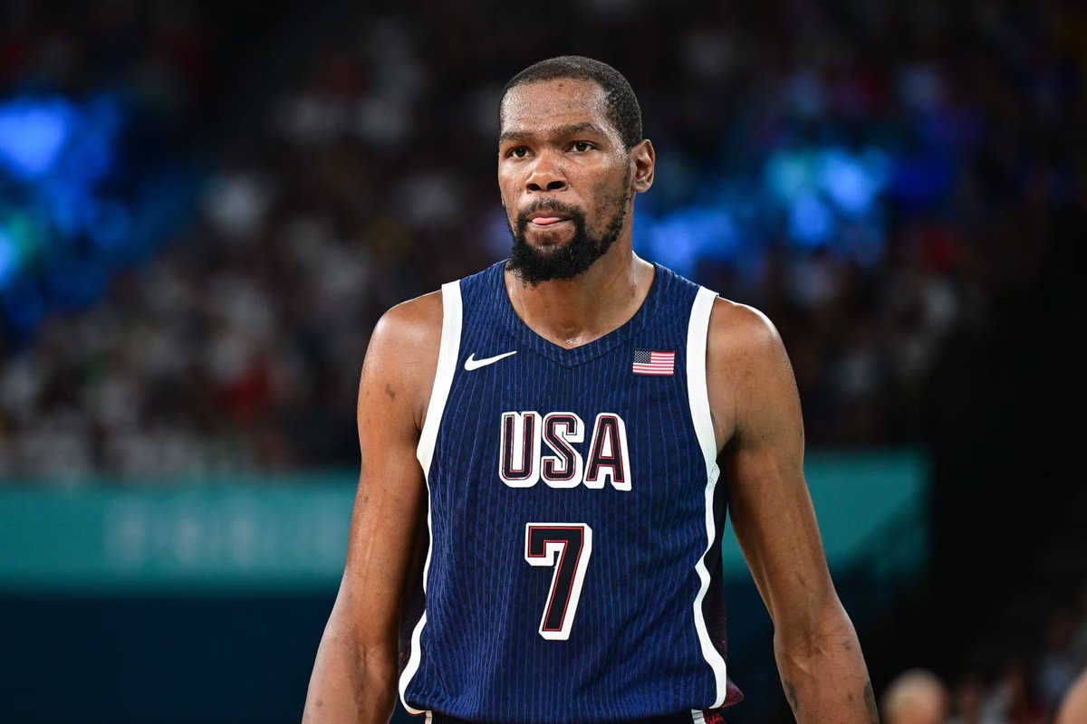 💬 "Avrupalılar basketbolu ABD'nin kontrol etmesinden sıkıldılar"

🇺🇸 Kevin Durant:

"Oyuna yaklaşım konusunda ABD tarzı ile Avrupa tarzı arasında yapılan tartışmaları sevmiyorum. Sürekli şunu duyuyorum: ‘AAU oyunu mahvediyor; Avrupalılar işi doğru yapıyor, Amerikalılar ise