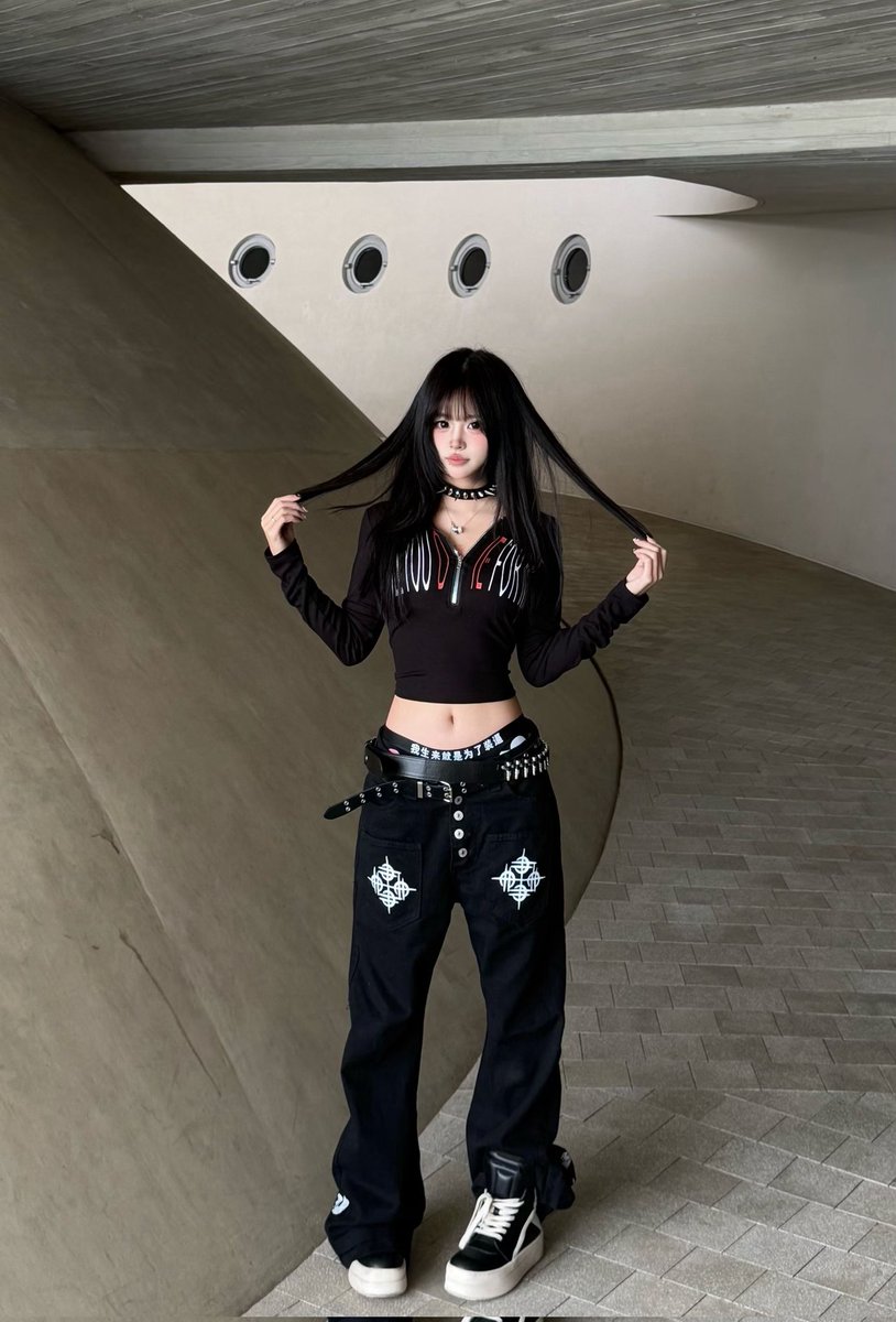 shijia985's tweet photo. 今日份ootd https://t.co/MtqQyioZXU