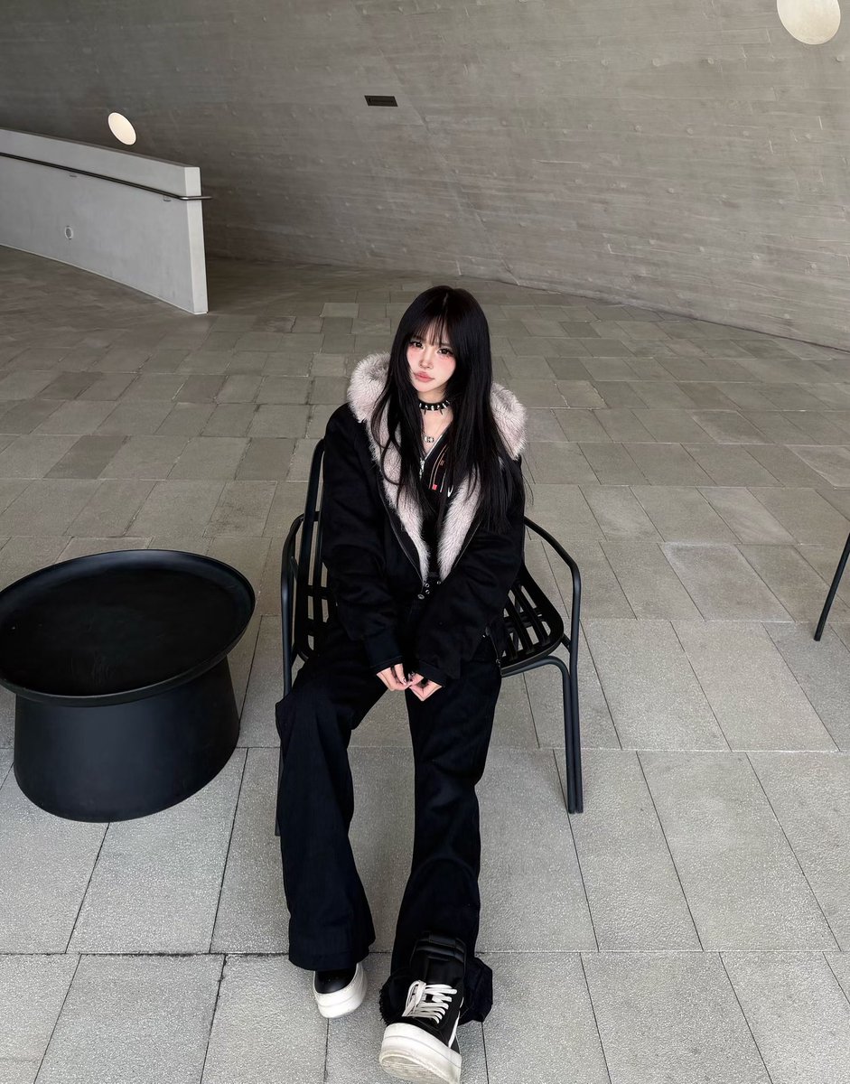 shijia985's tweet photo. 今日份ootd https://t.co/MtqQyioZXU
