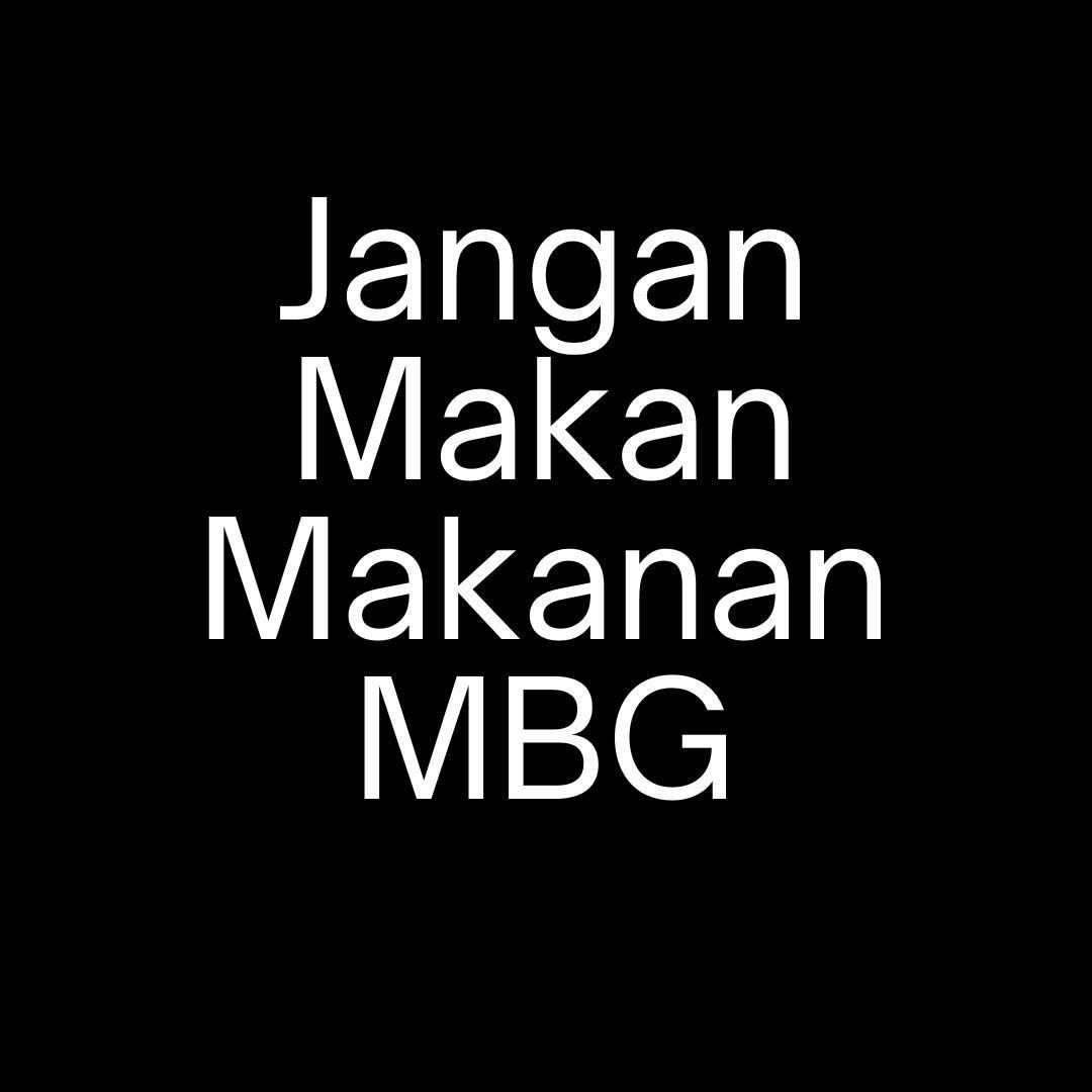 Piyusaja2's tweet photo. Jangan Makan Makanan MBG

Ibu, Bapak,

Jika kalian mampu, maka anak-anak kalian jangan pernah biarkan makan makanan MBG. Karena besok lusa itu tuh bisa merepotkan. 

Saat anak-anak kalian besar, mereka pindah ke LN, jadi WNA di sana, dan dia pamer-pamer, mengkritisi negara Indonesia, wah wah, ketahuan netizen dia dulu pernah dapat MBG, netizen akan jejeritan histeris marah-marah:

"DASAR TIDAK NASIONALIS! SUDAH MAKAN MBG, TERNYATA PINDAH WNA!"

"JIJIK BANGET LIHAT ORANG TIDAK AMANAH! PEMERINTAH CAPEK2 NGASIH MBG, MALAH MENGHINA2 NEGARA!"

"WOI BANGSAT! ELU MALU DIKIT JADI WNA, SUDAH MAKAN MBG! BALIKIN MAKANAN MBGNYA! KELUARKAN LAGI DARI PERUT ELU! SEKALIAN SAMA BUNGA-BUNGANYA! SANA BOKER HABIS2AN SELAMA ELU PERNAH MAKAN MBG."

"MEMALUKAN! SUDAH DIKASIH MBG, EH MALAH WNA. MANA SUMBANGSIHMU? NGGAK PATRIOT."

"HARUSNYA MBG ITU ADA KONTRAK TERTULIS, WOII! YANG SUDAH MAKAN MBG, TIDAK BOLEH LAGI MENGKRITISI PEMERINTAH. ENAK BANGET SUDAH CAPEK2 PRESIDEN KASIH MAKAN GRATIS. EH MALAH JELEK2IN PEMERINTAH. ELU NGGAK BAYAR, GRATIIIIS, COOY!"

Demikianlah peringatan serius ini saya sampaikan. Dan saya tidak sedang lebay. Tinggal di negeri bernama Indonesia ini, selalu ada kejutan.

(Tere Liye)