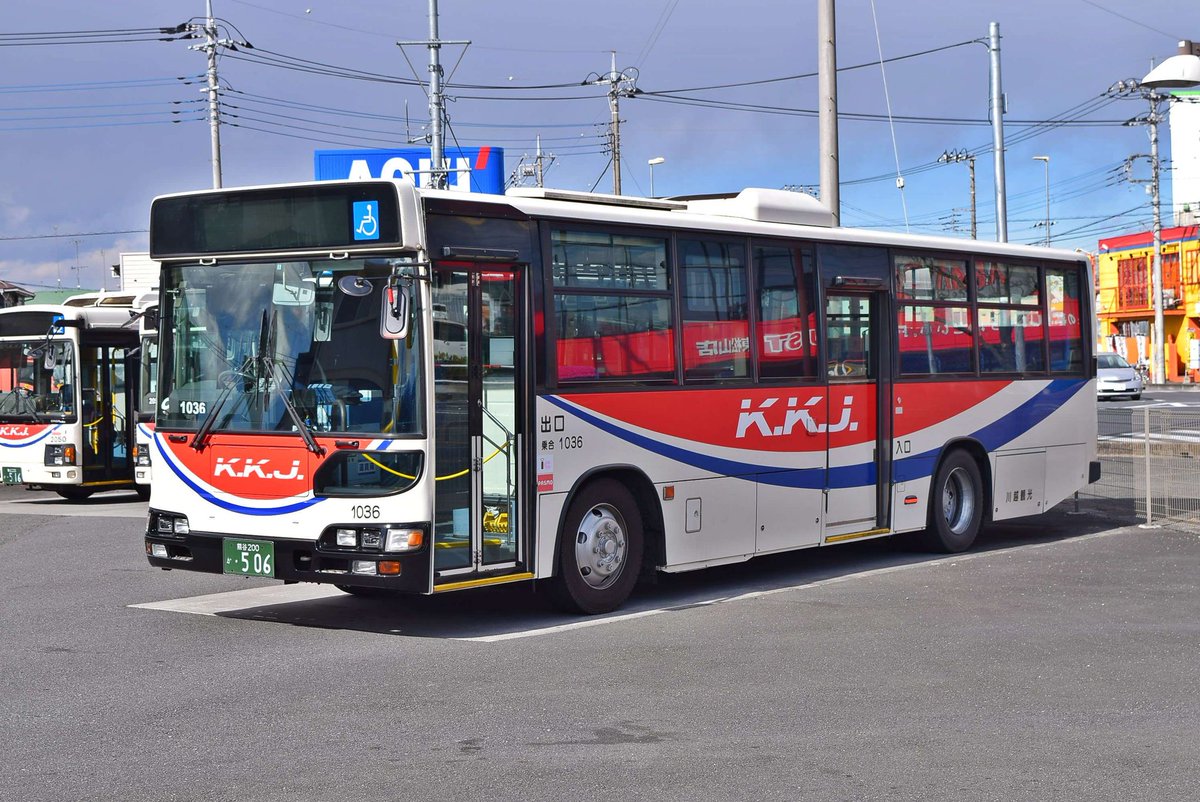 toeibus3296's tweet photo. 川越観光のBRCここまで生きたんだ…。20年物だから、もう居なくなったと思ってたわ。最後に森林公園で拝んで行くかな https://t.co/Gs0anXPcva