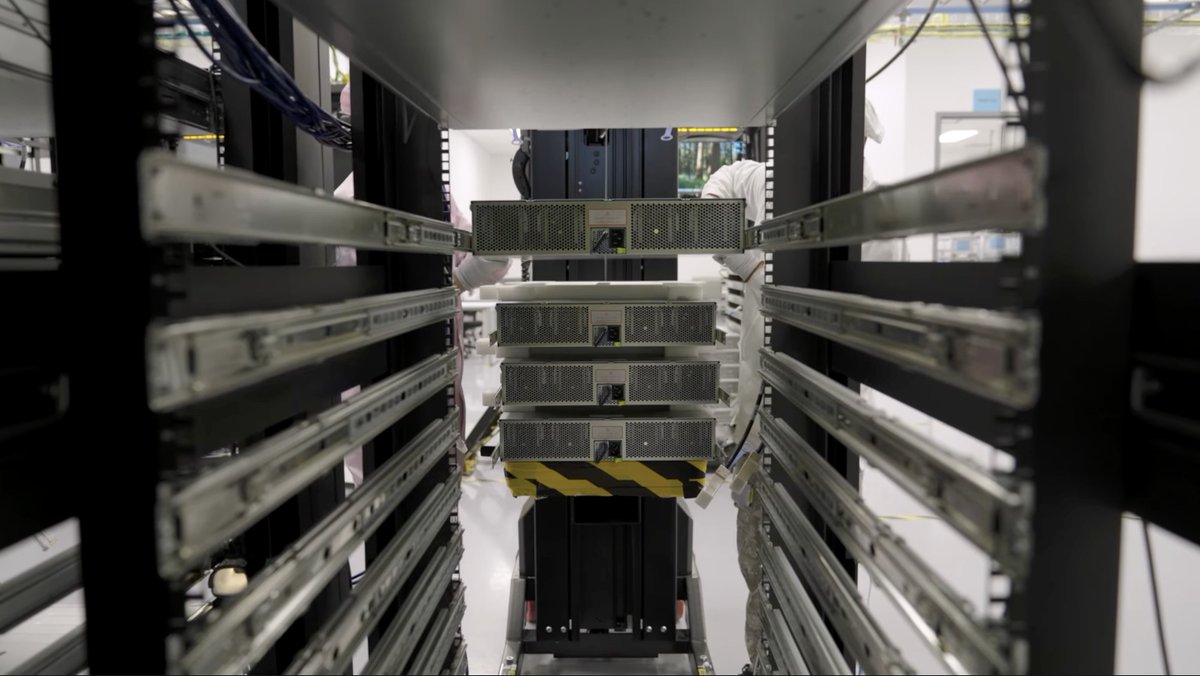 Yining Karl Li tweet media