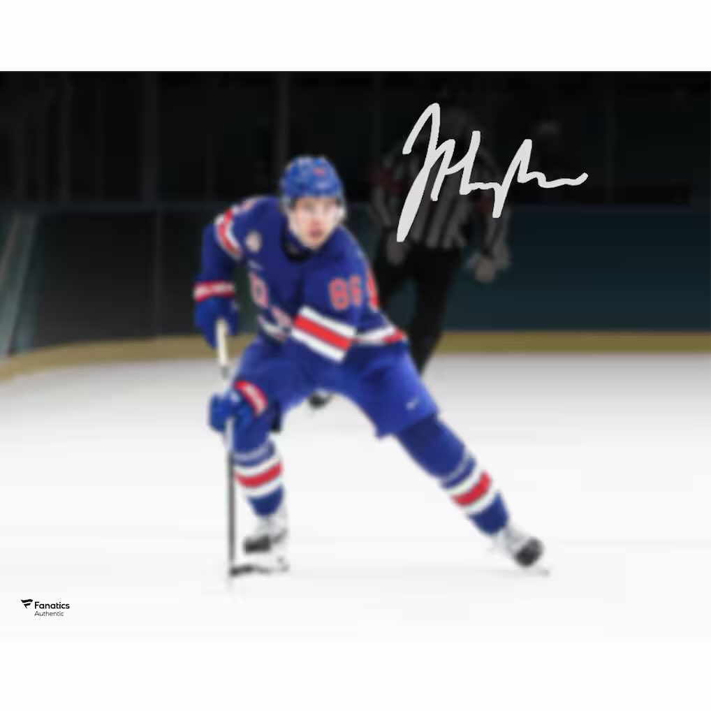 HKYJersey's tweet photo. 🇺🇸 TEAM USA SIGNED PHOTOS 🇺🇸

If this tweet gets 1,000 likes we’ll add these signed photos to our February mystery box orders. 🇺🇸🥇

We can add around 10 spots to the drop if anyone wants in last minute. 

If you didn’t get in &amp; want one of the 10 spots available reply “I’M IN”⬇️ https://t.co/P22frt4Nik