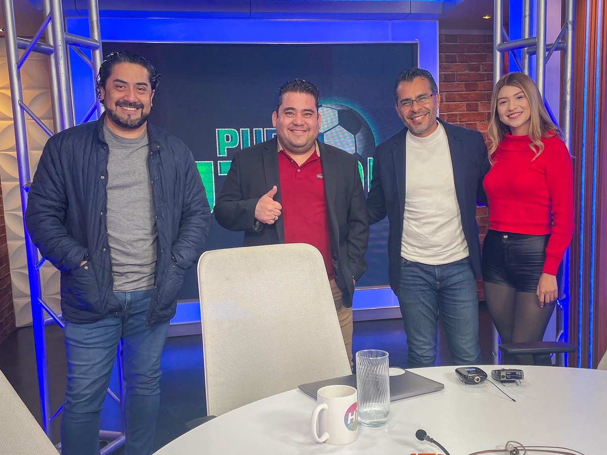 Hoy en el programa PURO FUTBO de  <a href="/HiSportsTV/">Hi! Sports TV</a>   nos tocó estar con <a href="/husseinforzan/">Hussein Forzán ®</a> , <a href="/karlaaibeth1/">karlaaibeth</a> , <a href="/migolalvarez/">Miguel Alvarez</a> y un servidor <a href="/OSCARSAR85/">OSCAR SARMIENTO</a> hablamos de <a href="/miseleccionmx/">Selección Nacional</a> y de la <a href="/LigaBBVAMX/">Liga BBVA MX</a>