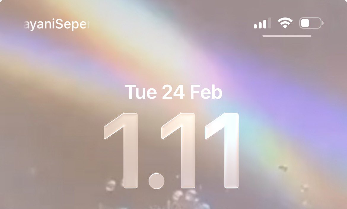 111
Ngantuk nya ilang sebentar.