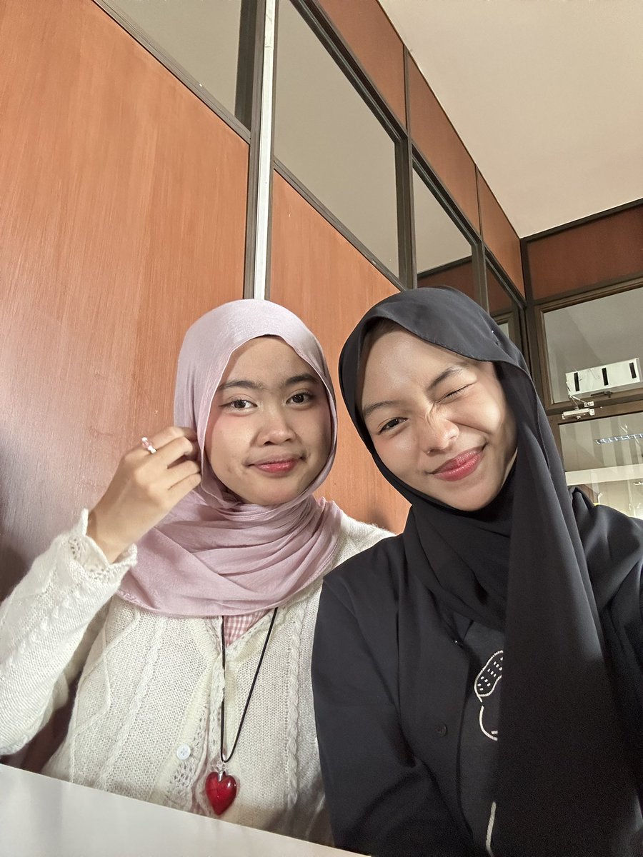 Kuliah lg kuliah lg