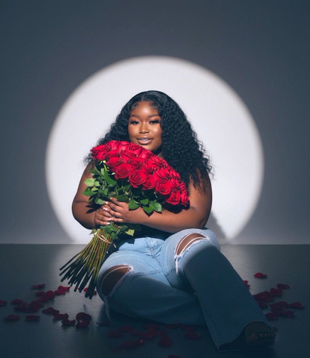 femaledondadaaa's tweet photo. ᴛᴡᴇɴᴛʏ ꜰᴜᴄᴋɪɴɢ 1 HBD TO ME💋🥳 https://t.co/3MbaWVkUl1