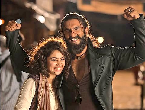 BREAKING NEWS 🚨 Dhurandhar Team boycotts The Hollywood Reporter India Awards.

Their editor Anupama Chopra had given Negative review and termed the film "Anti-Pakistan"